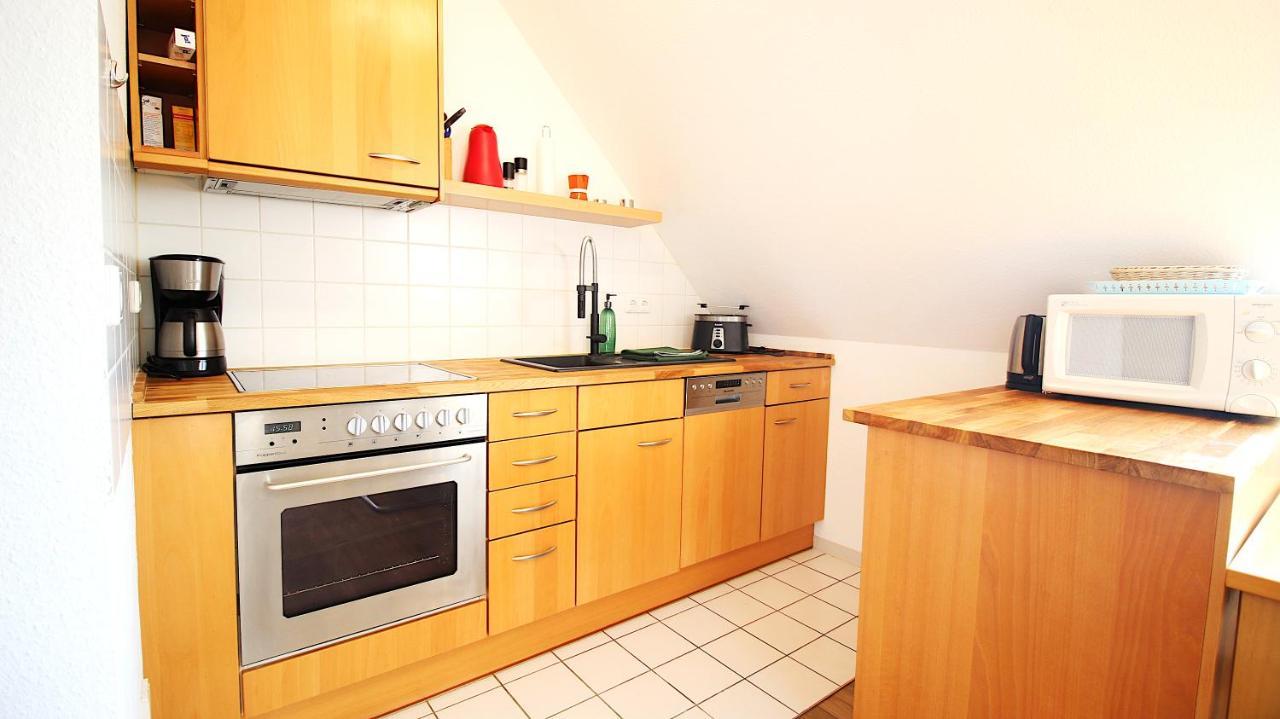 Homie Stay Zell - Apartment Mit Privatparkplatz Zell am Main Exterior foto